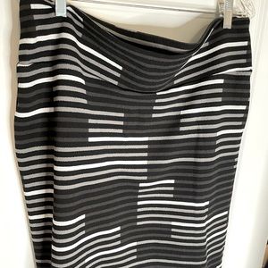 EUC 3xl Lularoe Cassie Pencil skirt